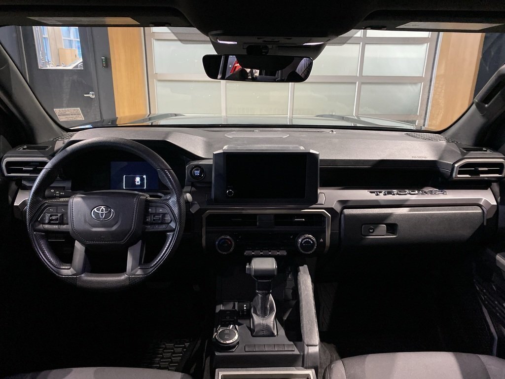 2025 Toyota Tacoma 4X4 Tacoma Double Cab AT-10