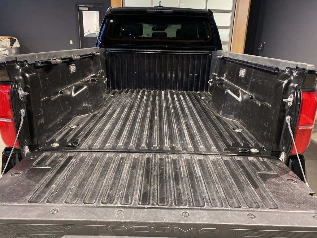 2025 Toyota Tacoma 4X4 Tacoma Double Cab AT-18