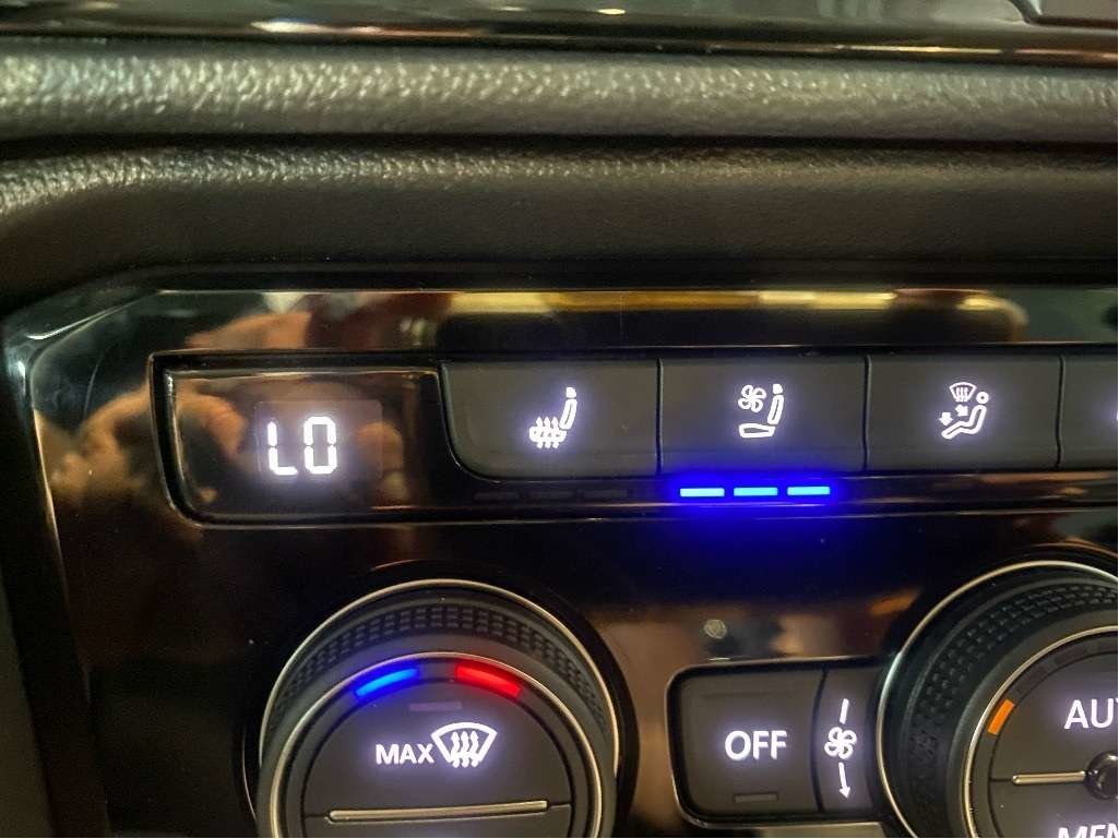 2024 Volkswagen Taos Highline 1.5T 7sp at DSG w/ Tip 4M-14