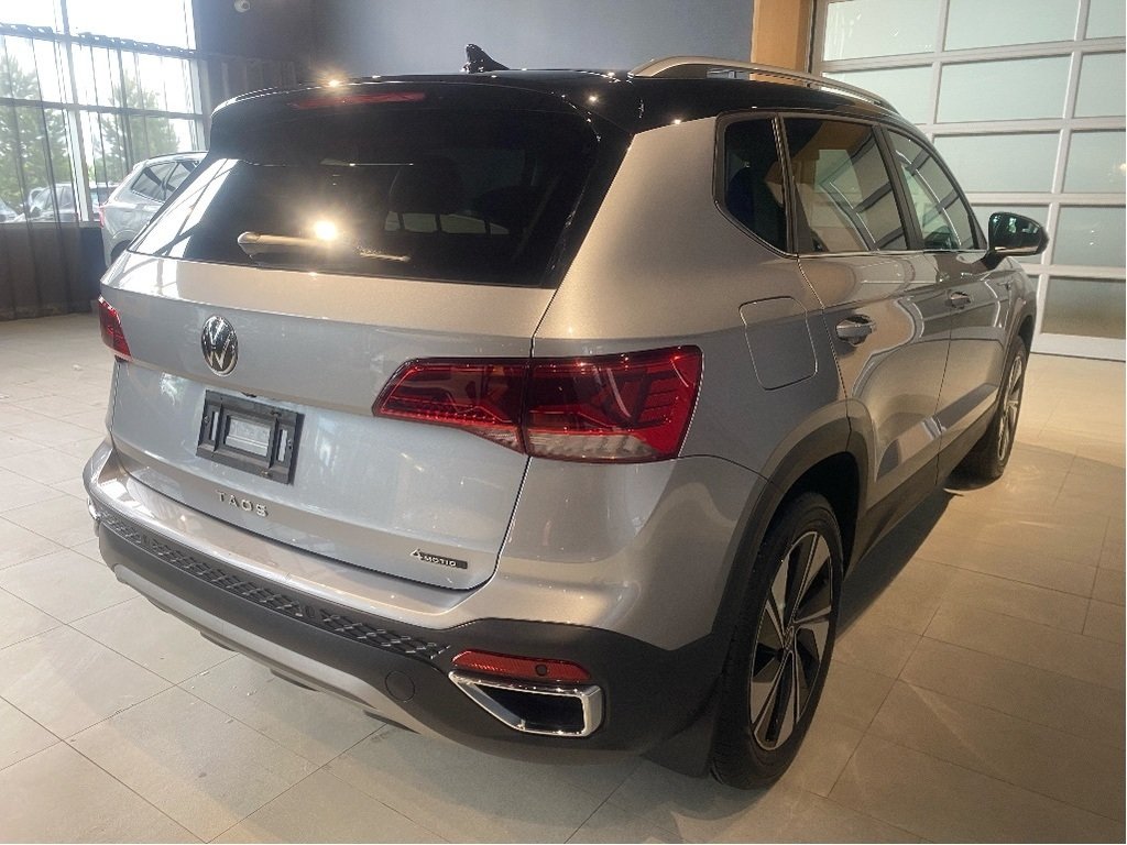 2024 Volkswagen Taos Highline 1.5T 7sp at DSG w/ Tip 4M-4