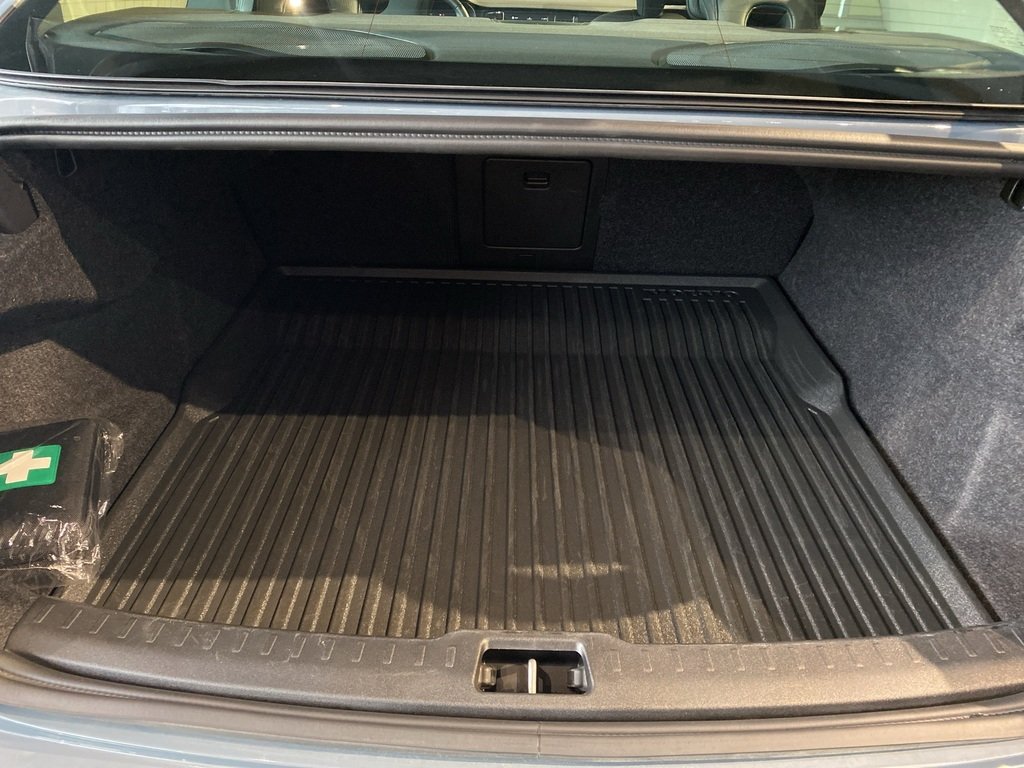 2023 Volvo S60 B5 AWD Plus - Dark-18