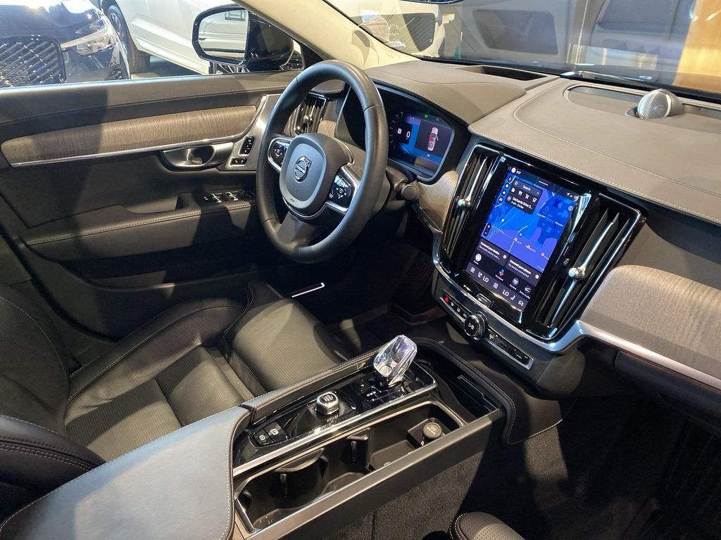2023 Volvo S90 B6 AWD Ultimate - Bright-25