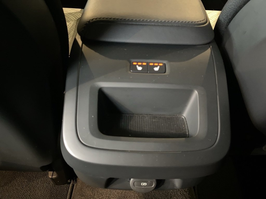 2025 Volvo V60 Cross Country B5 AWD Core-18