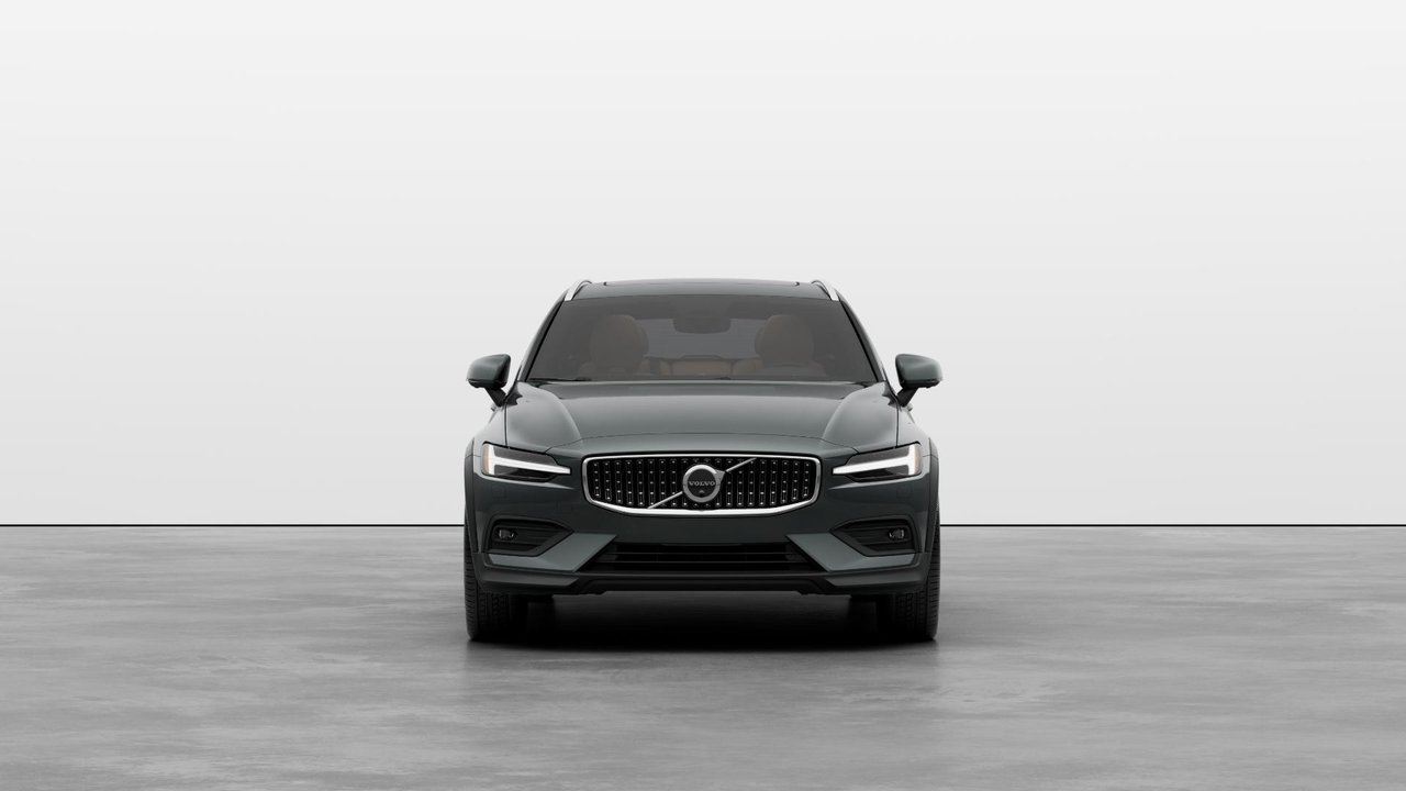 2026 Volvo V60 Cross Country Ultra-2