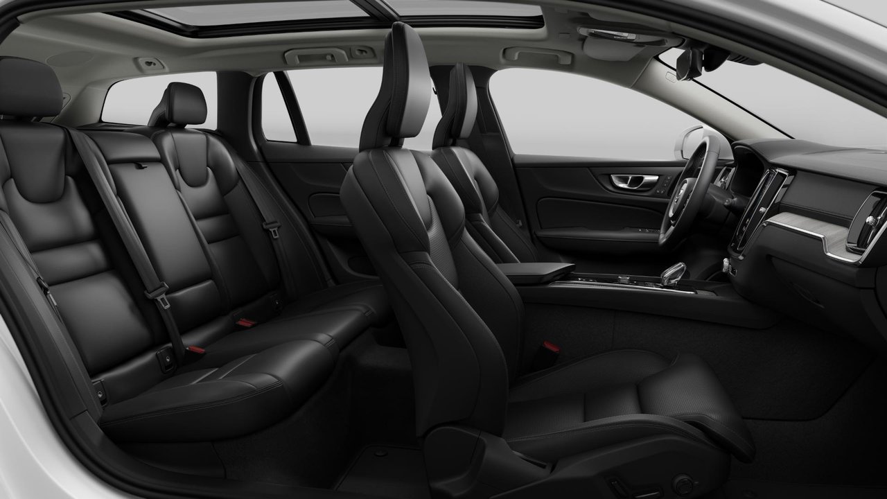2026 Volvo V60 Cross Country Ultra-10
