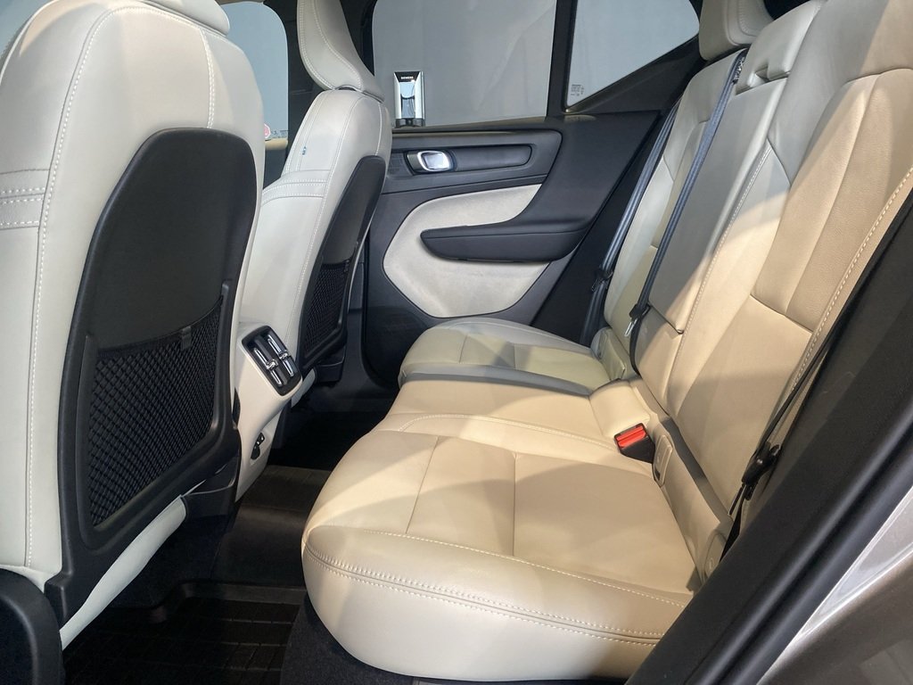 2020 Volvo XC40 T5 AWD Inscription-17