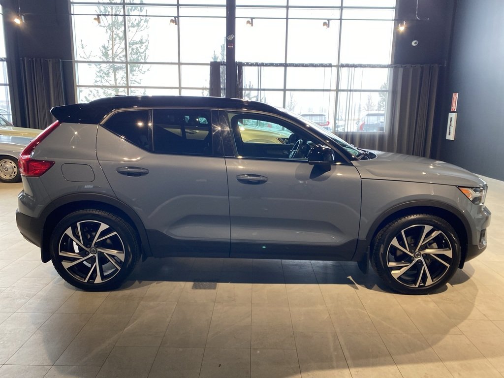2022 Volvo XC40 T5 AWD R-Design-5