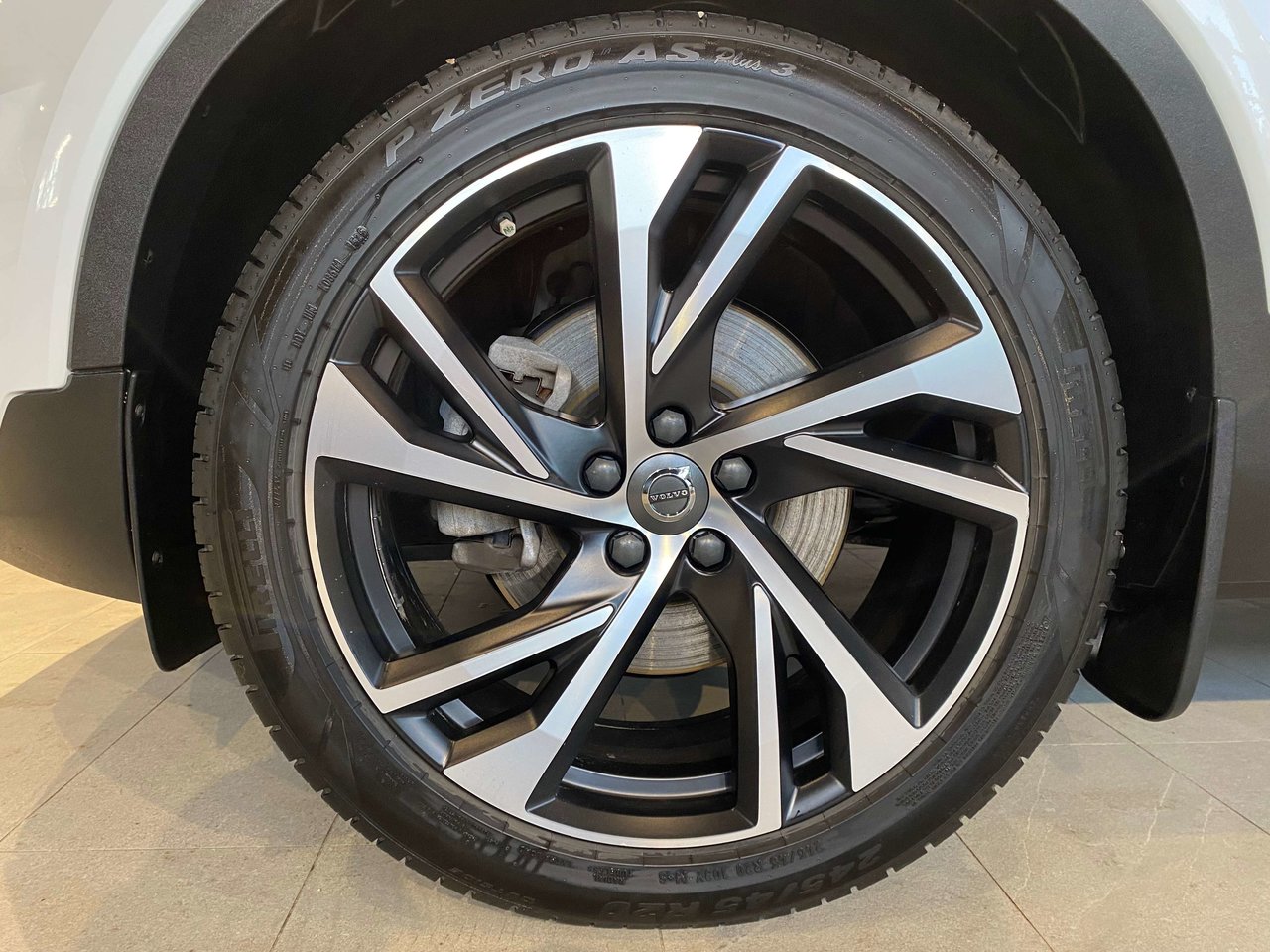 2022 Volvo XC40 T5 AWD R-Design-8