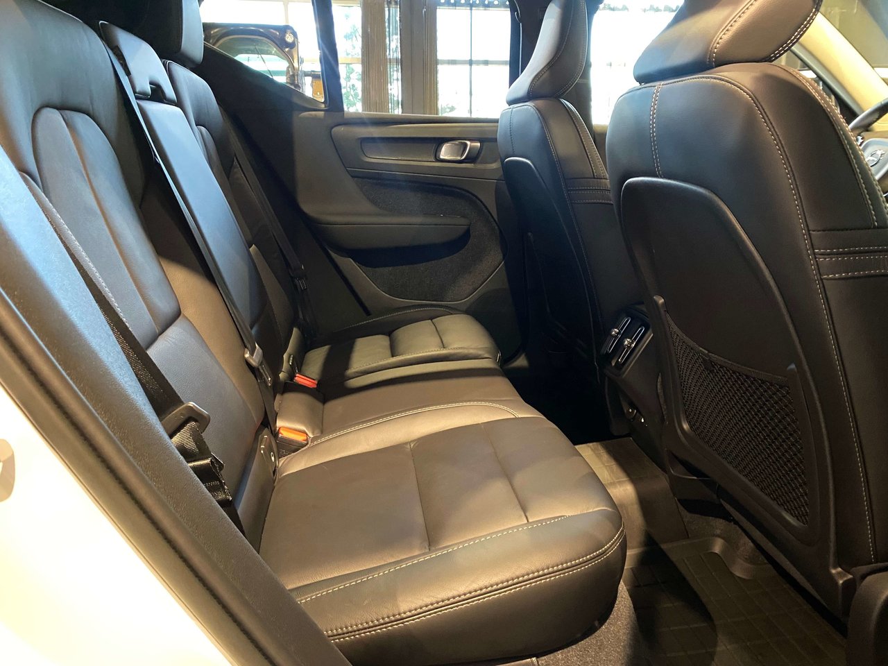 2024 Volvo XC40 B5 AWD Plus Bright Theme-21