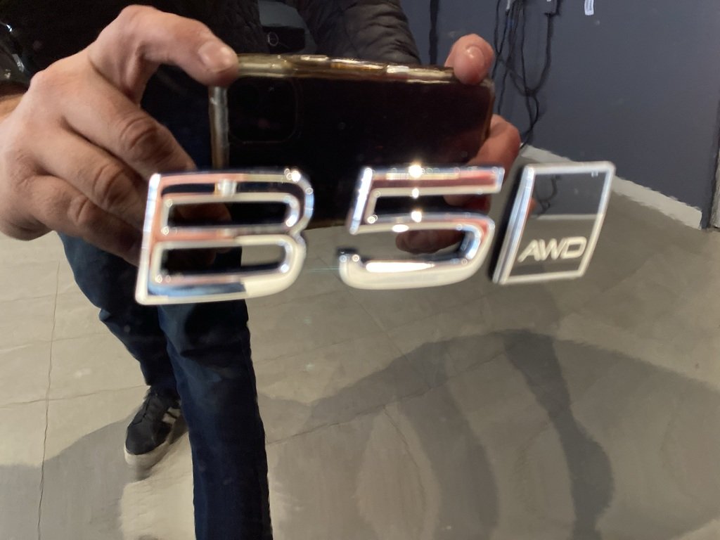 2025 Volvo XC40 B5 AWD Core Bright Theme-25