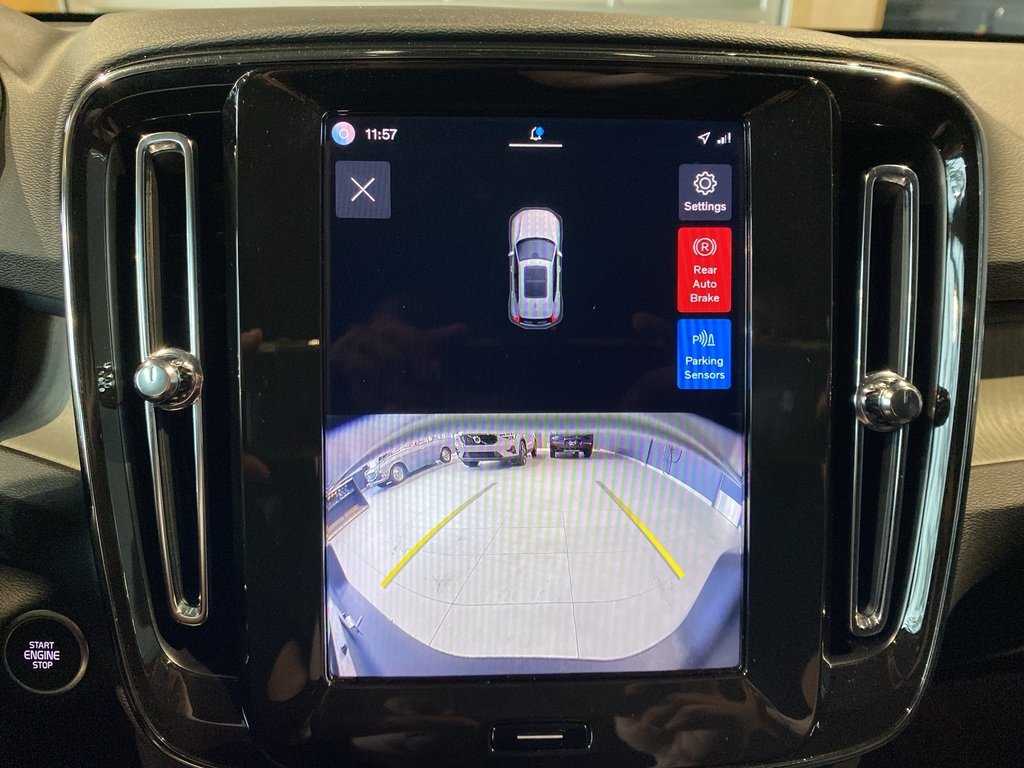2025 Volvo XC40 B5 AWD Core Bright Theme-14