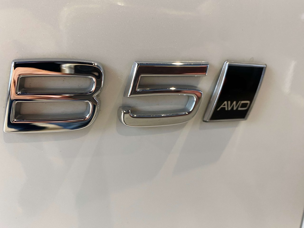 2025 Volvo XC40 B5 AWD Ultra Dark Theme-26