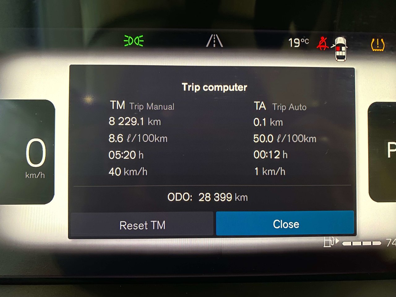 2025 Volvo XC40 B5 AWD Ultra Dark Theme-16
