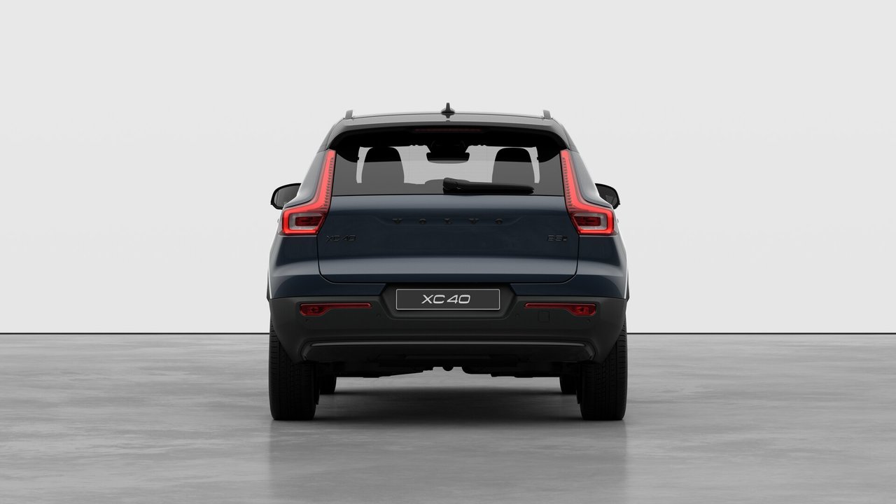 2026 Volvo XC40 Ultra Black Edition-5