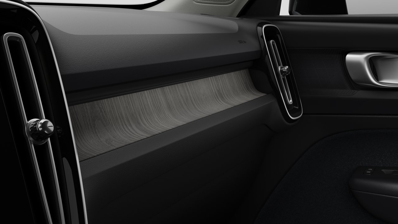 2026 Volvo XC40 Plus Dark Theme-8