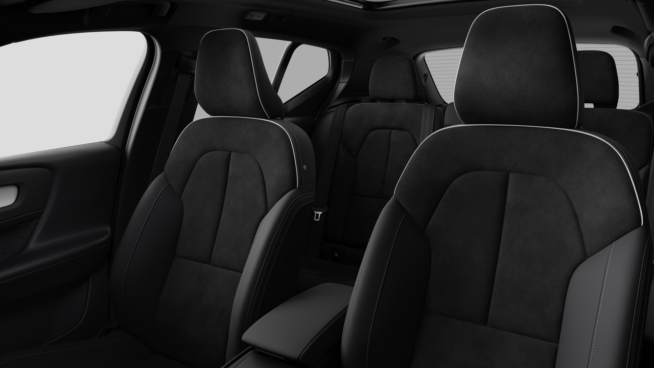 2026 Volvo XC40 Ultra Black Edition-11