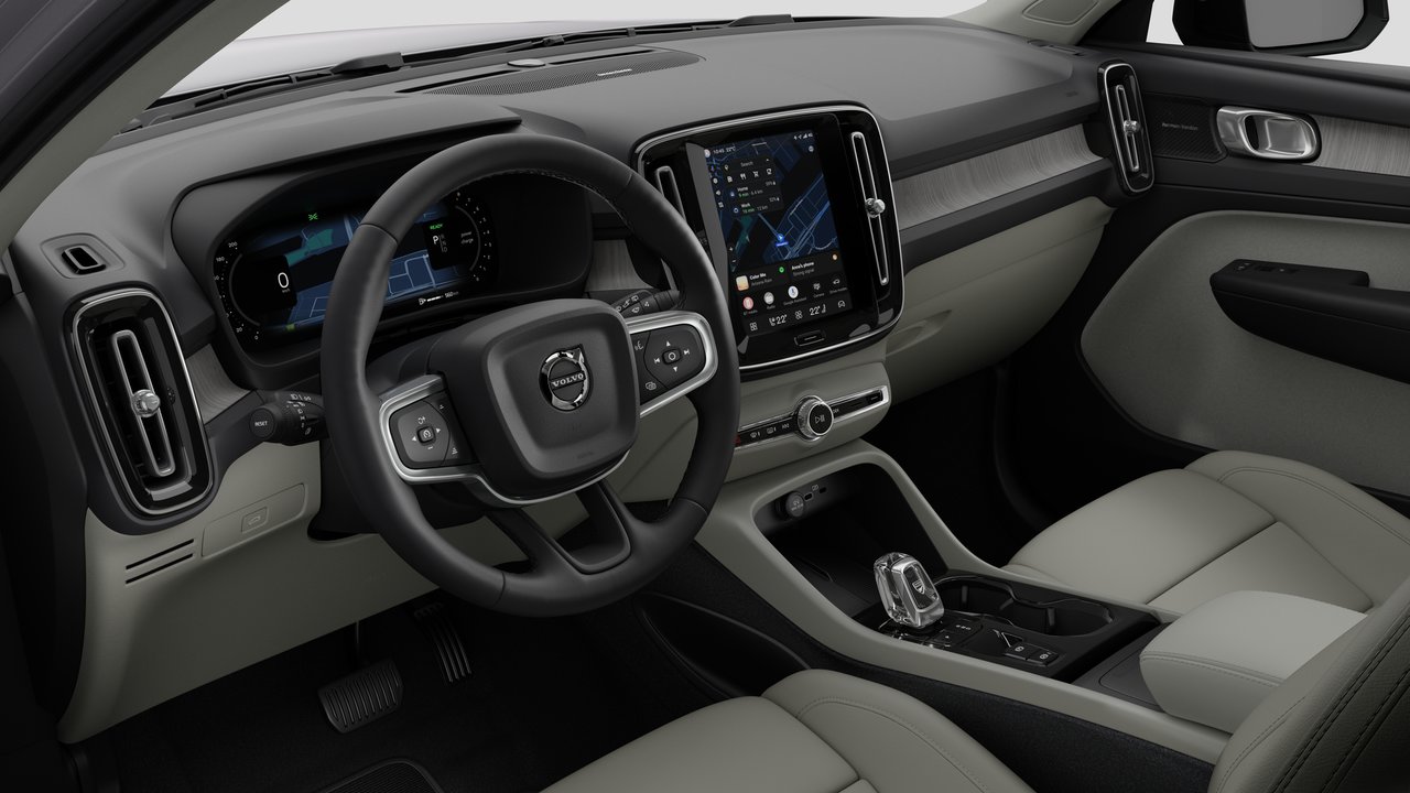 2026 Volvo XC40 Ultra (Dark Theme)-9