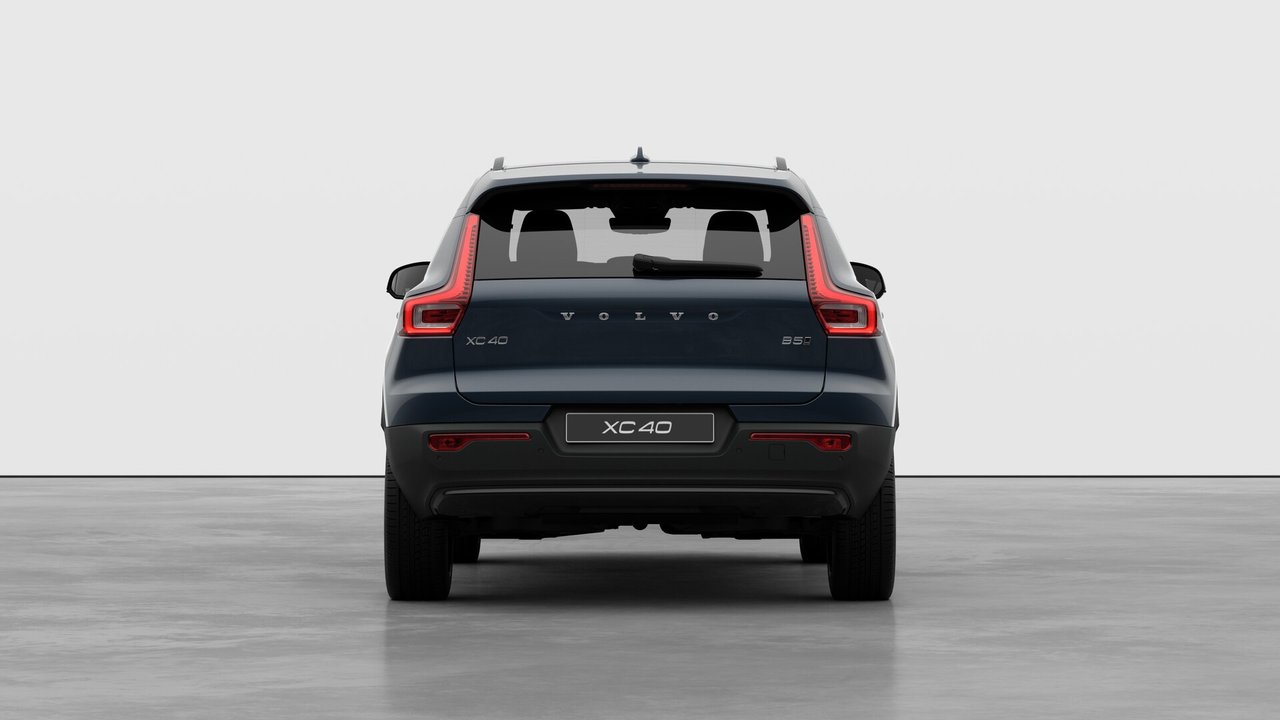 2026 Volvo XC40 Ultra Dark Theme-5