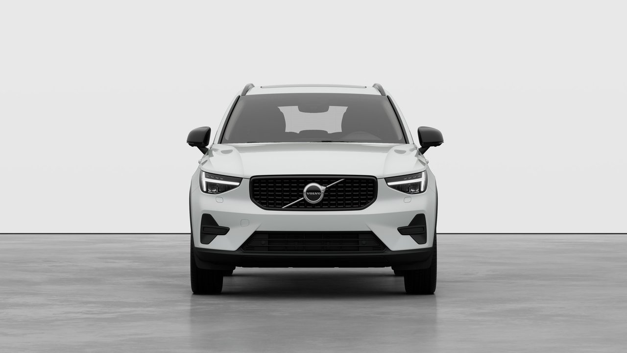 2026 Volvo XC40 Core Dark Theme-4