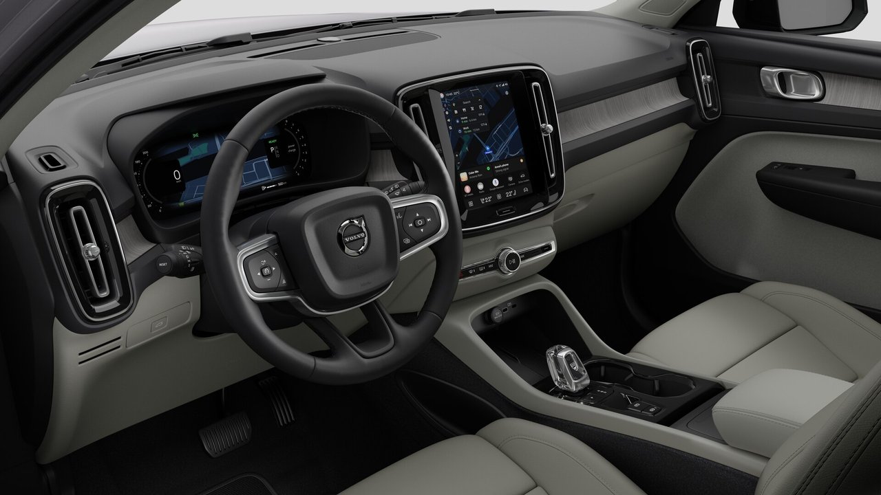 2026 Volvo XC40 Plus Dark Theme-9