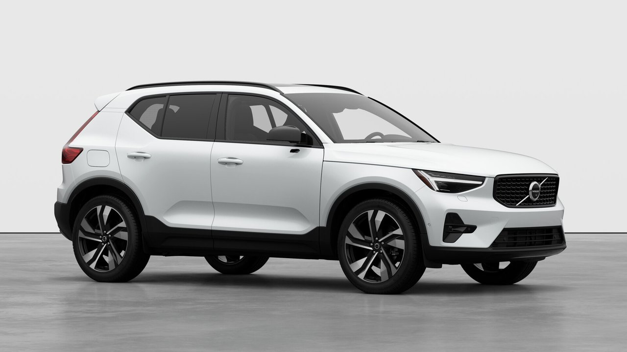 2026 Volvo XC40 Ultra Dark Theme-2