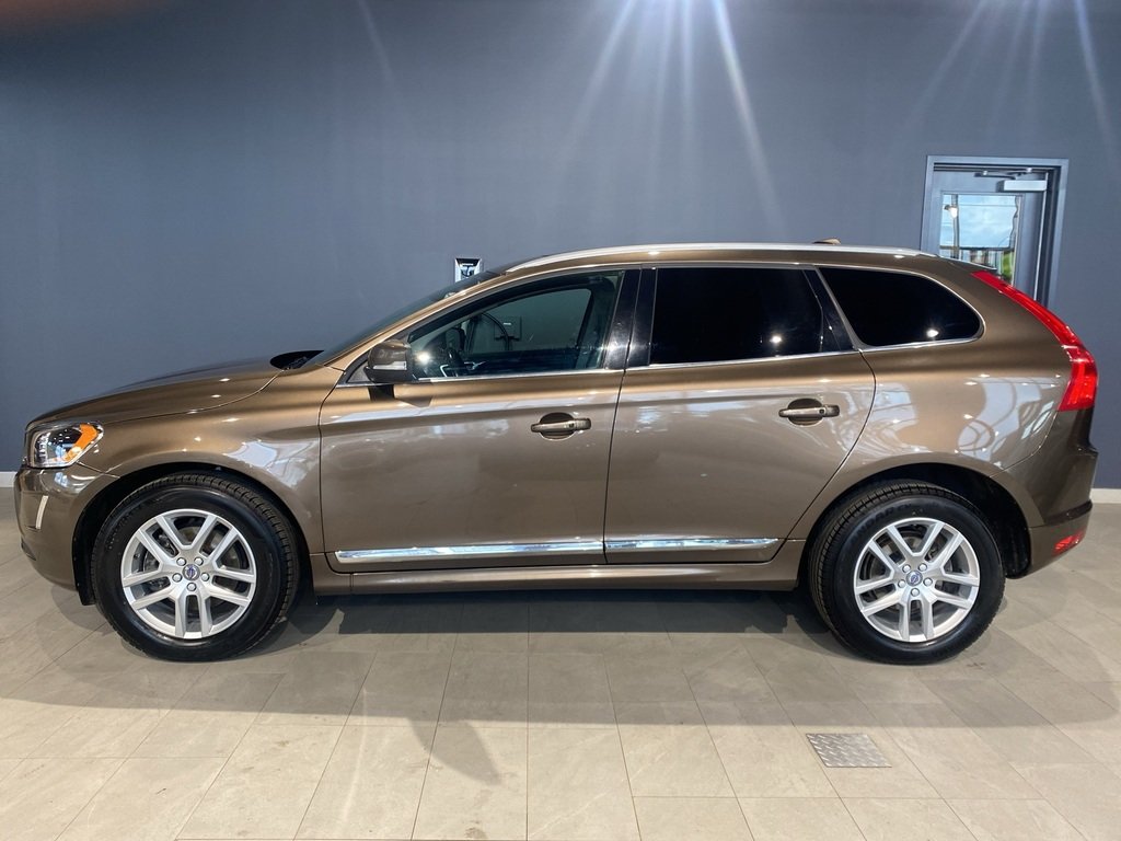 2017 Volvo XC60 T6 Drive-E AWD Premier-1