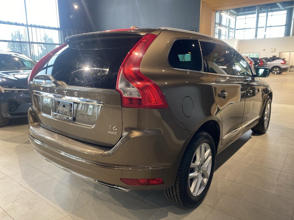 2017 Volvo XC60 T6 Drive-E AWD Premier-4