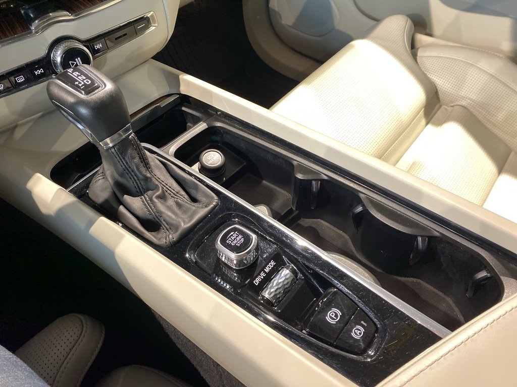 2019 Volvo XC60 T6 AWD Inscription-12
