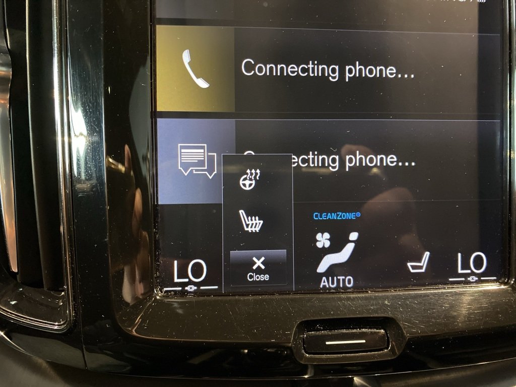 2019 Volvo XC60 T6 AWD Momentum-13