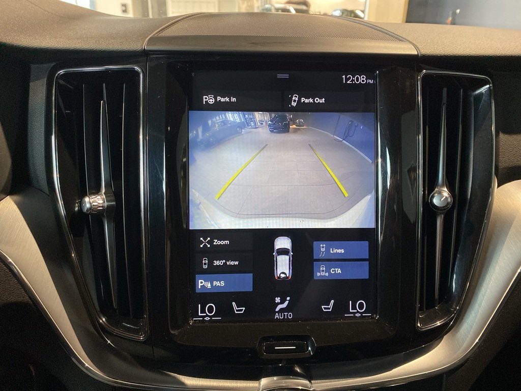 2019 Volvo XC60 T6 AWD Momentum-14