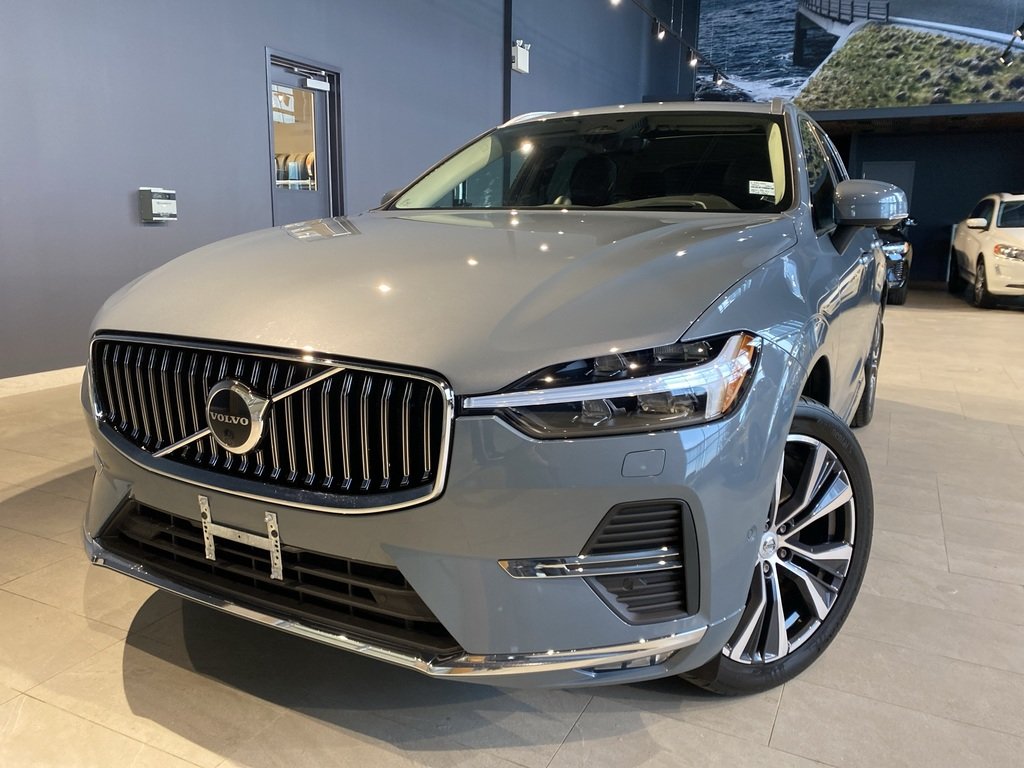 2022 Volvo XC60 B6 AWD Inscription-0