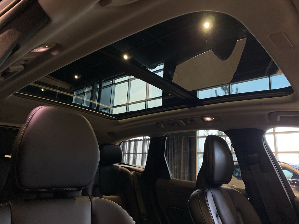 2022 Volvo XC60 B6 AWD Inscription-24