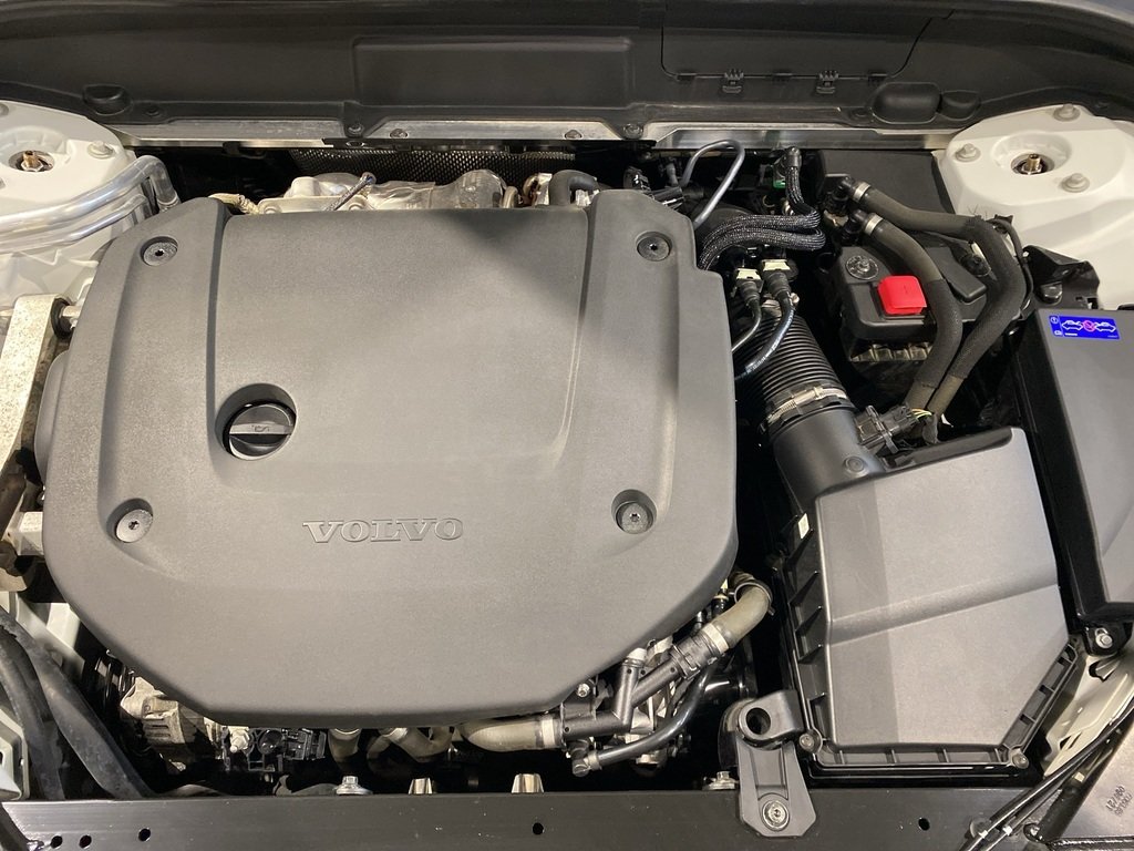 2022 Volvo XC60 B6 AWD Inscription-26