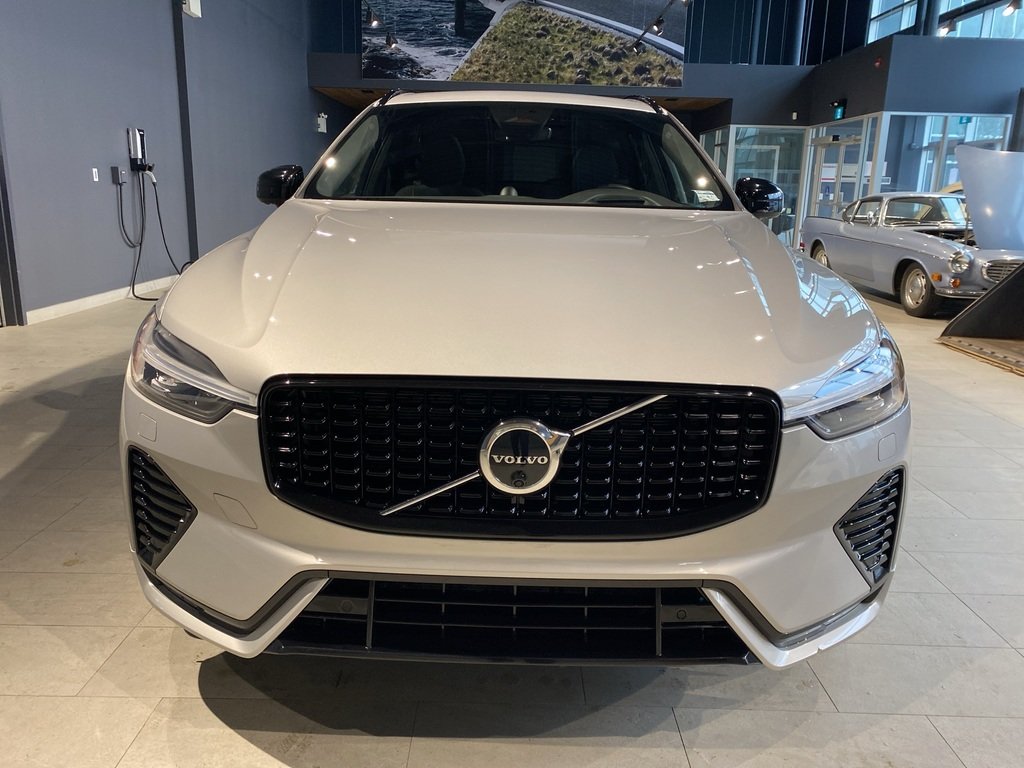 2022 Volvo XC60 B6 AWD R-Design-7