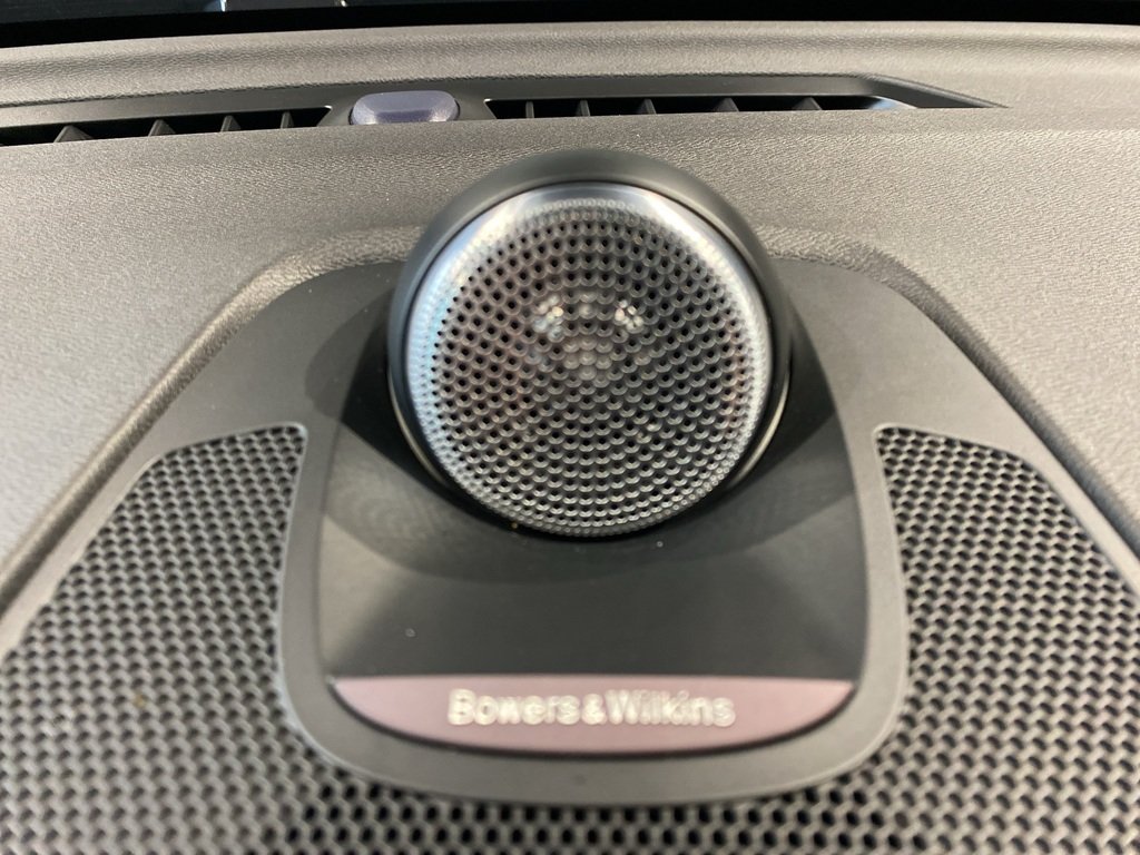 2022 Volvo XC60 B6 AWD R-Design-15