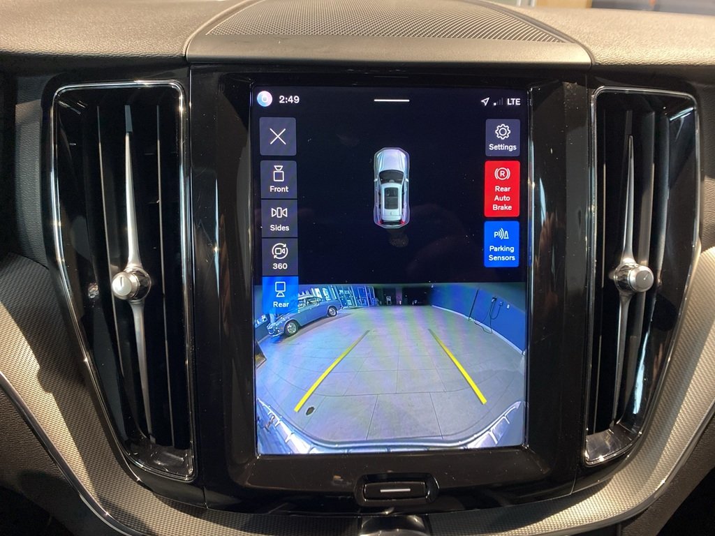 2022 Volvo XC60 B6 AWD R-Design-16