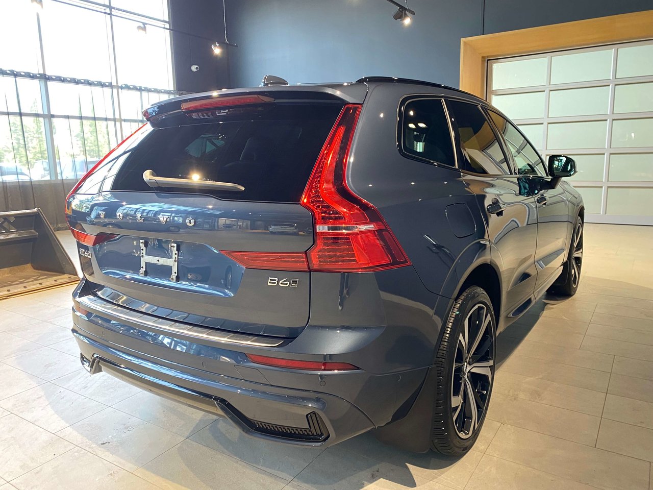 2022 Volvo XC60 B6 AWD R-Design-4
