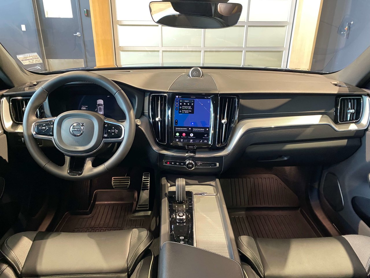 2022 Volvo XC60 B6 AWD R-Design-10