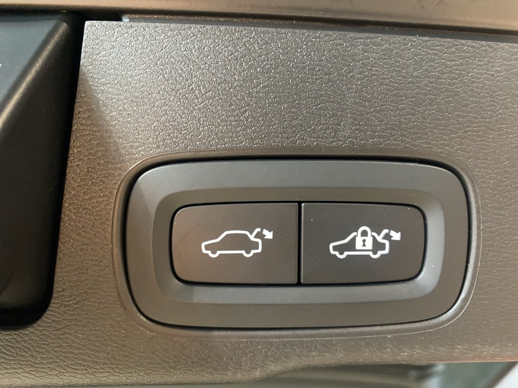 2023 Volvo XC60 B6 AWD Ultimate - Bright-19