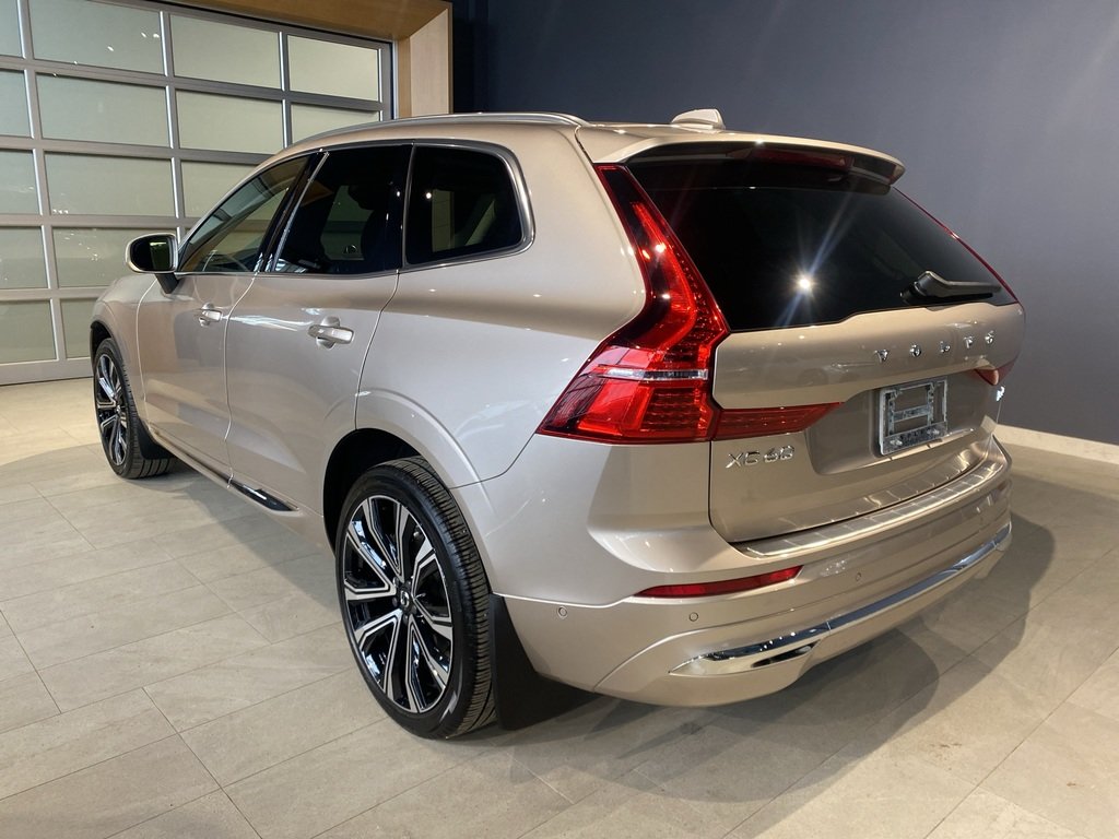 2023 Volvo XC60 B6 AWD Ultimate - Bright-2