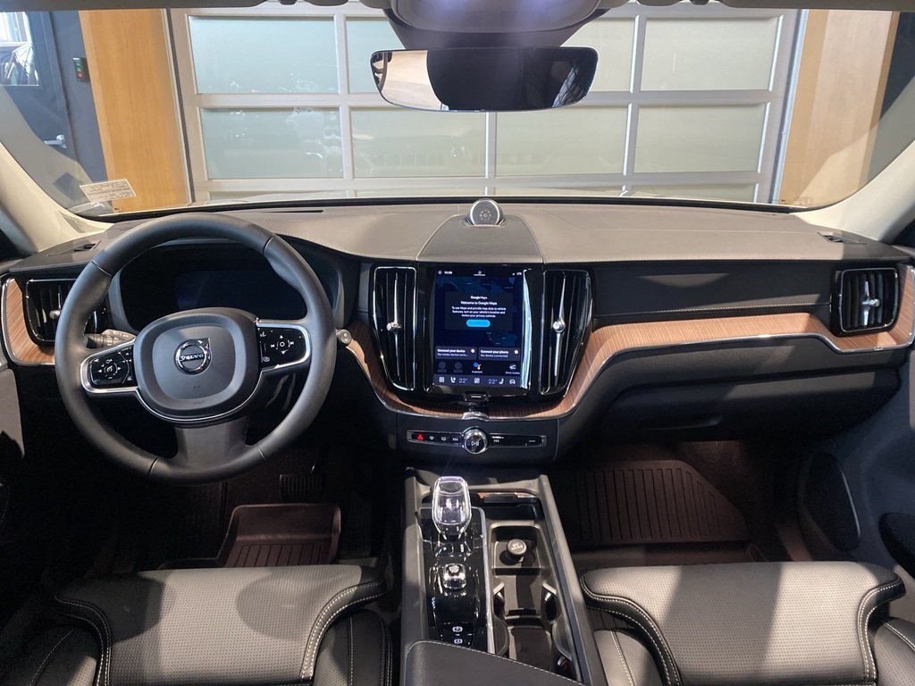 2023 Volvo XC60 B6 AWD Ultimate - Bright-8