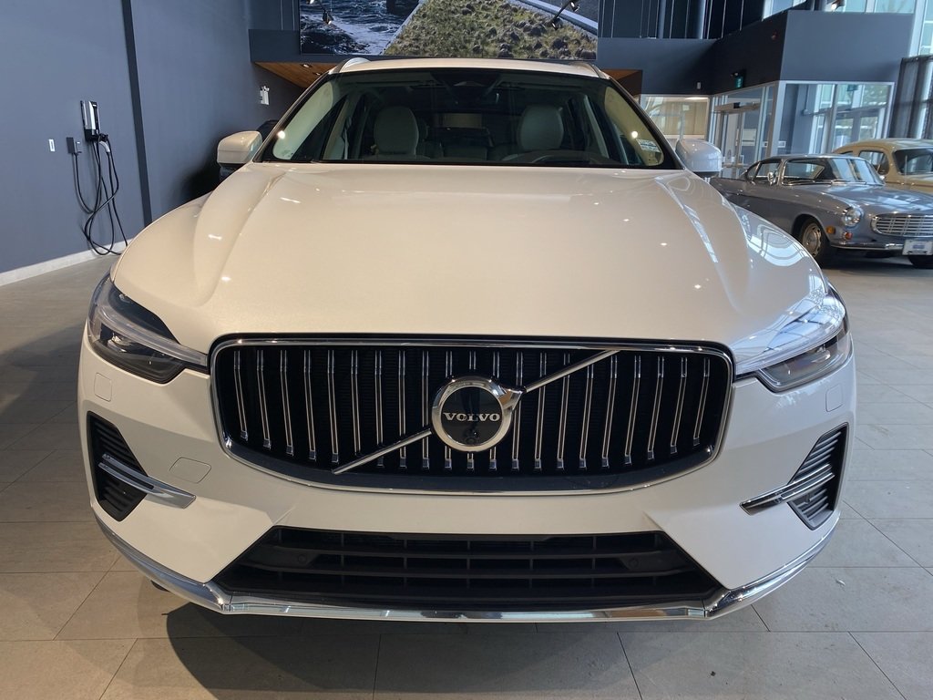 2023 Volvo XC60 B6 AWD Ultimate - Bright-7