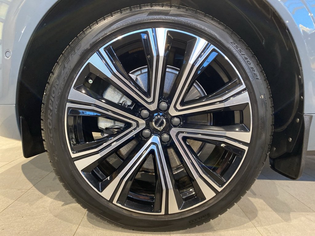2023 Volvo XC60 B6 AWD Ultimate - Bright-8