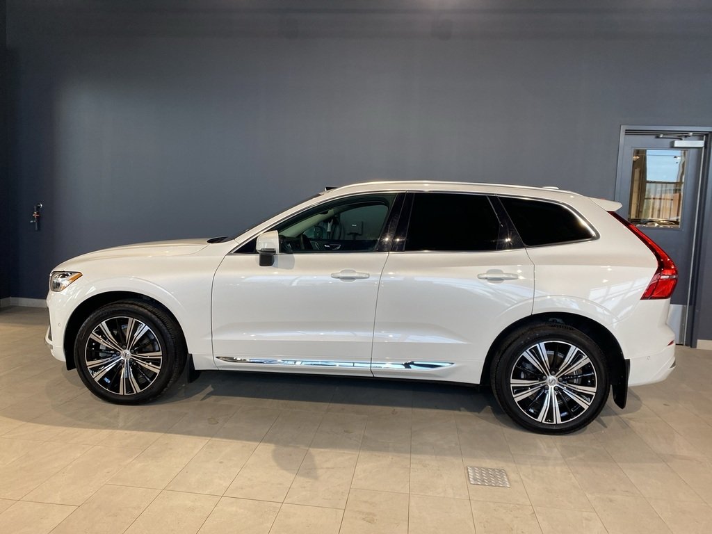 2023 Volvo XC60 B6 AWD Plus - Bright-1