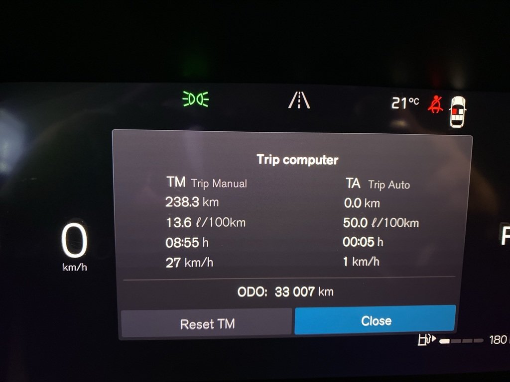 2023 Volvo XC60 B6 AWD Plus - Bright-15