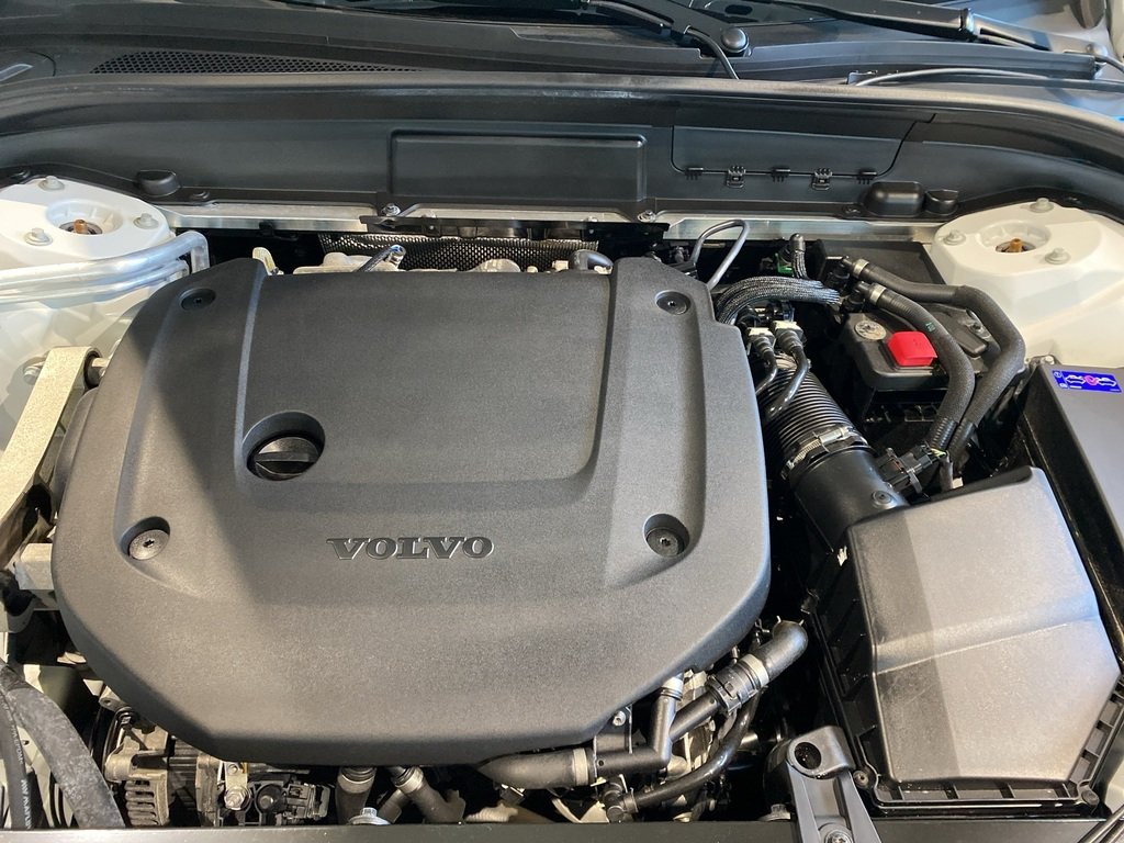 2023 Volvo XC60 B6 AWD Plus - Bright-25