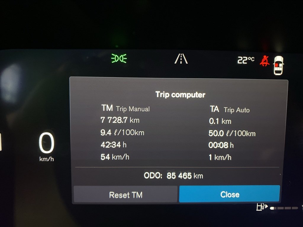 2023 Volvo XC60 B6 AWD Plus - Bright-15