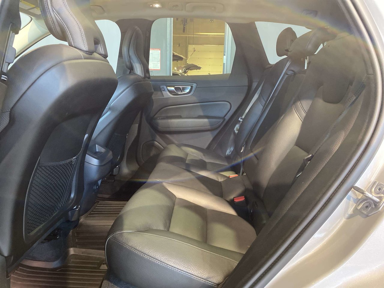 2023 Volvo XC60 B6 AWD Plus - Bright-17