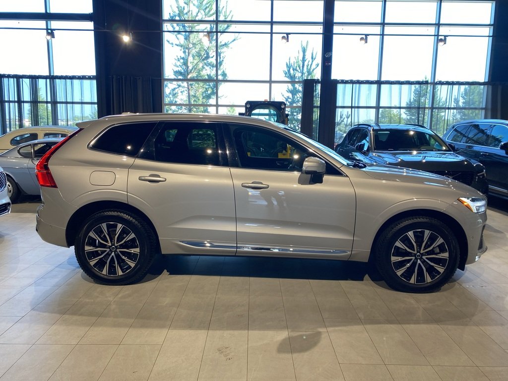 2023 Volvo XC60 B6 AWD Plus - Bright-5