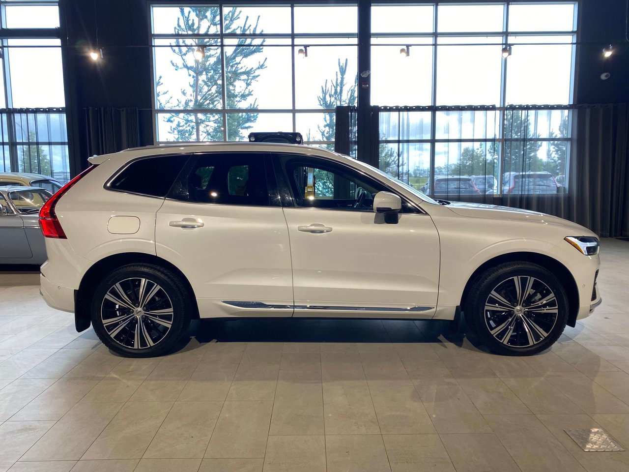 2023 Volvo XC60 Recharge Ultimate - Bright-5